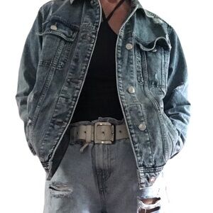 Boyfriend  Denim Jean Trucker Jacket Size M